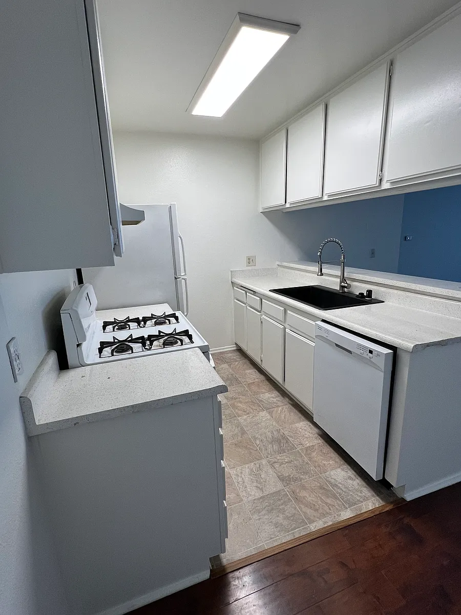 Building Photo - Concord