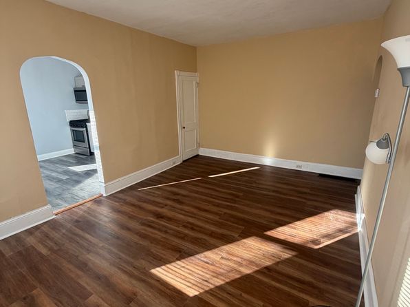 110 Cottman Ave FLOOR 1