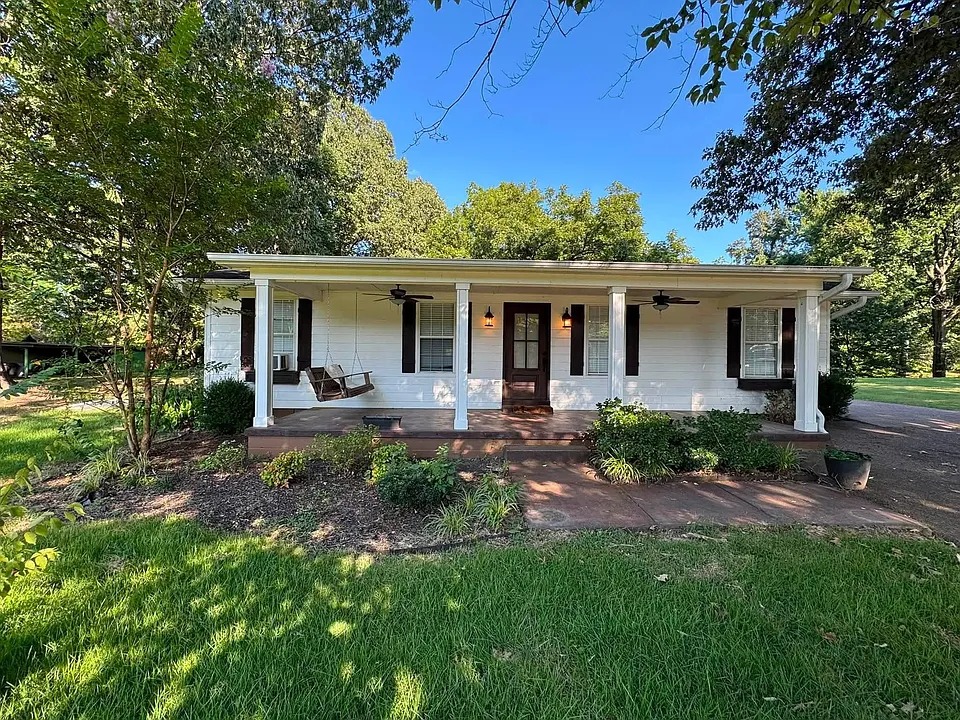 1498 Garland Dr
