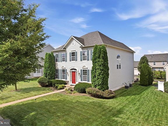 2nd image of 116 Hart Dr