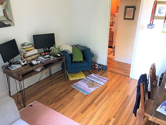 3rd image of 177 Park Pl APT 3