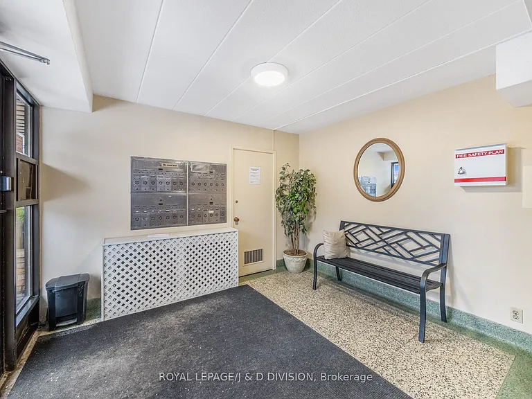 325 Sammon Ave #102 — Photo 12