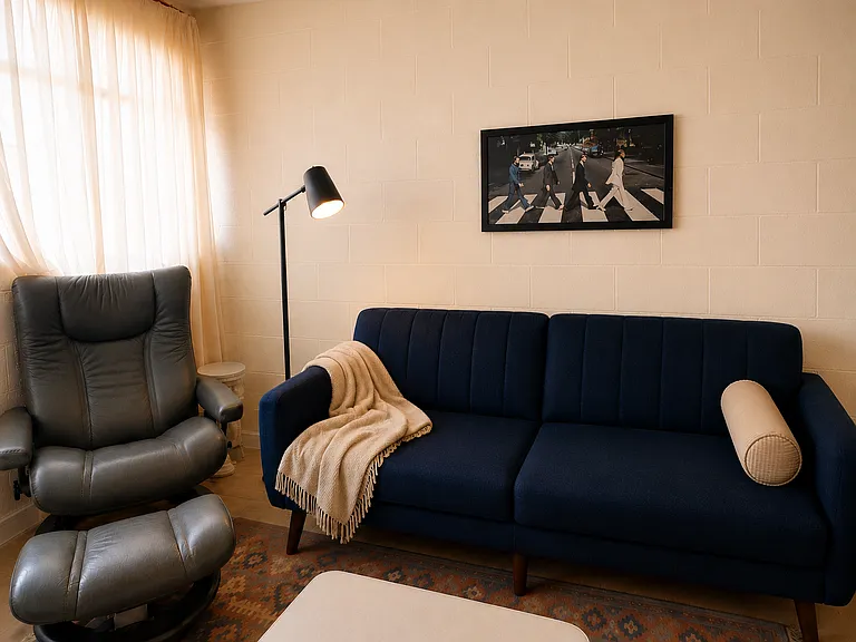 1867 Kaioo Dr #307 — Photo 2