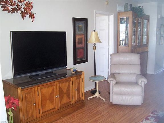 5th image of 4481 Bay Beach Ln APT 253