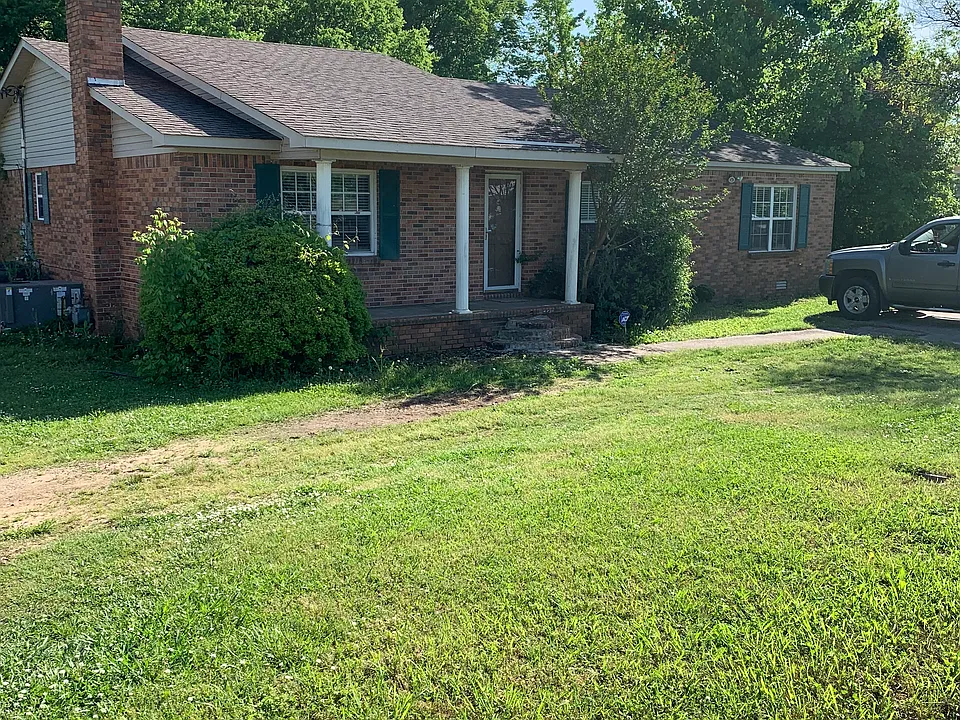 2100 Iron Man Rd