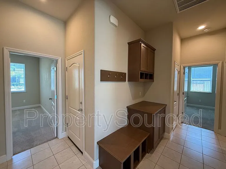 1428 Nascimento St — Photo 26