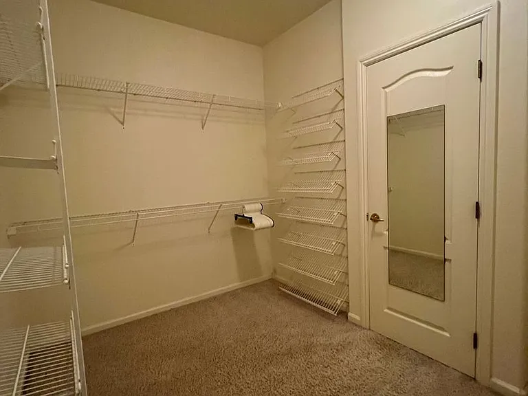 2456 E Marquise Ct — Photo 22