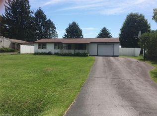 3098 Polly Rd, Ravenna, OH 44266