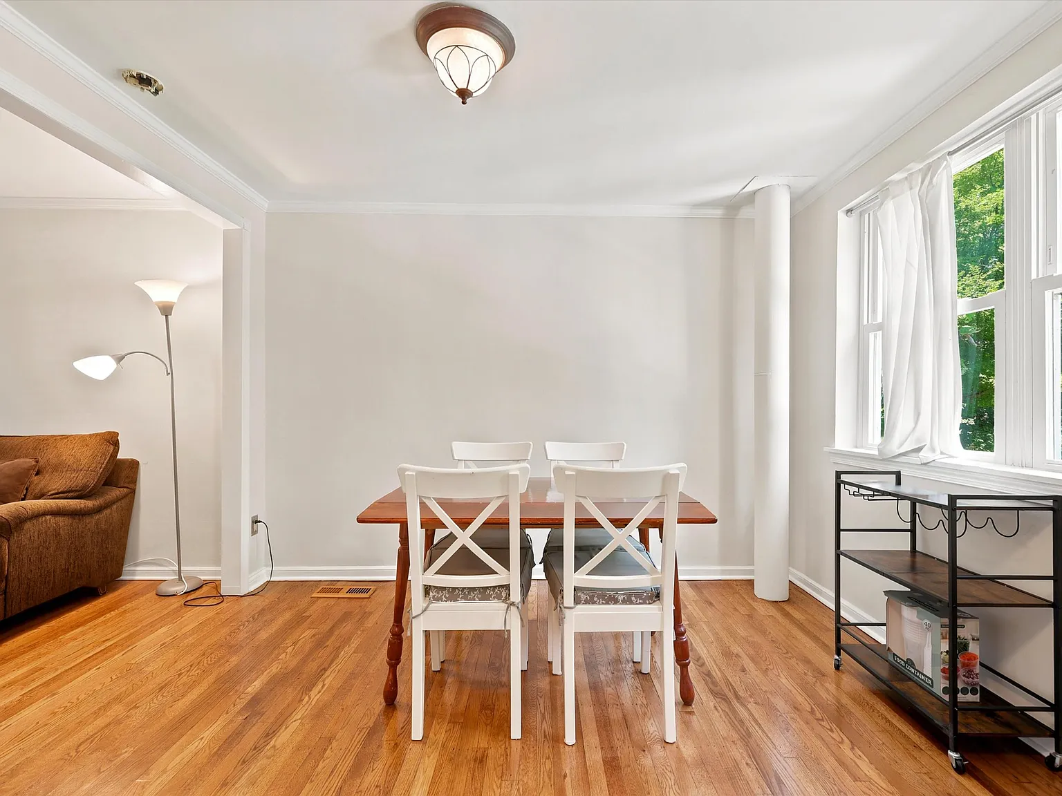 2 bed, 896 sqft, $2,000 — Photo 4