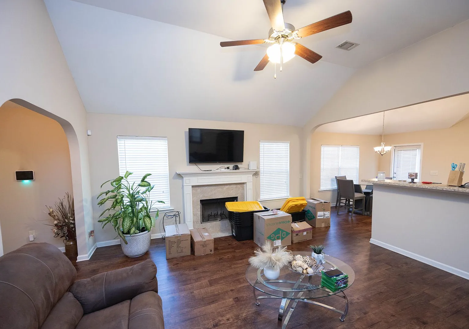 439 Buena Vista Way — Photo 4