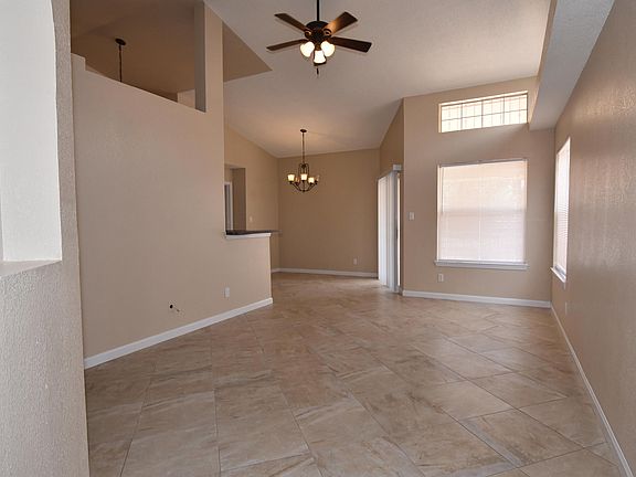 3rd image of 11840 Regal Banner Ln