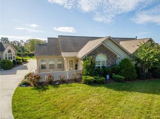 4230 Plantation Ridge Ln, Greensboro, NC 27409