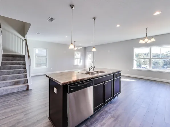 189 Johnson Ct, Crestview, FL 32536