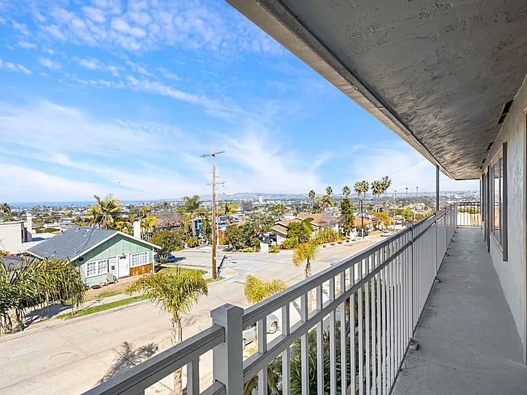 4495 Brighton Ave — Photo 30