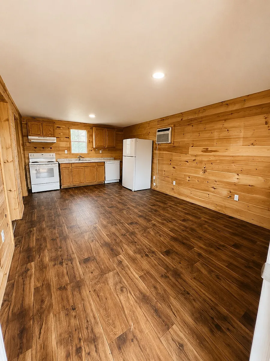 Building Photo - 113 Red Bud Trl