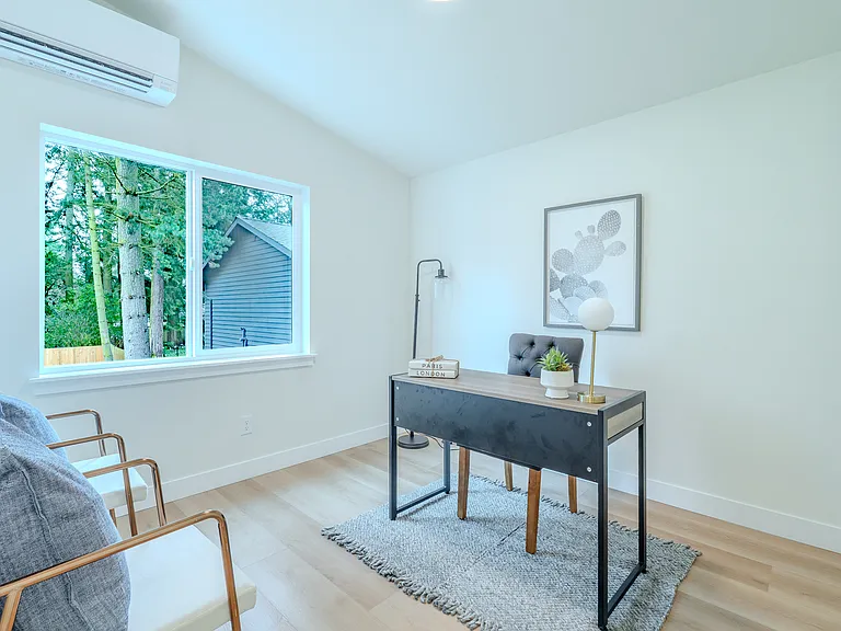 515 NE 123rd St — Photo 20