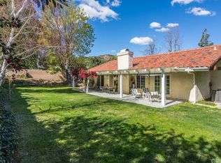 23748 Stagg St, Canoga Park, CA 91304