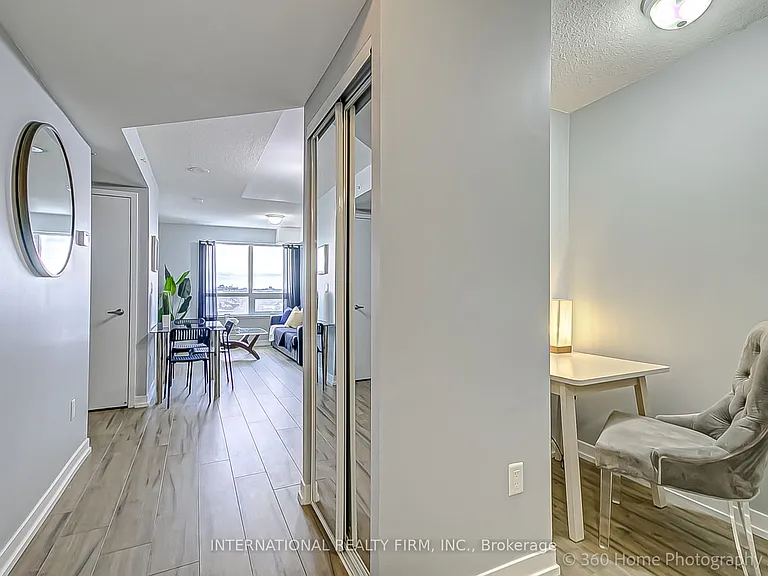 1420 Dupont St #911 — Photo 19