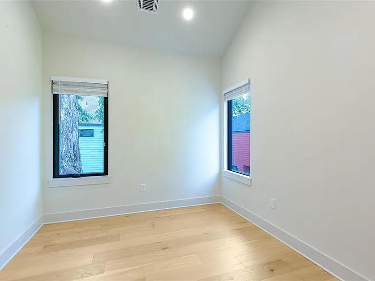 1116 Walton Ln #2 — Photo 7