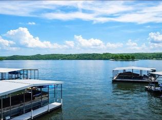 1508 Red Fox Rd, Climax Springs, MO 65324