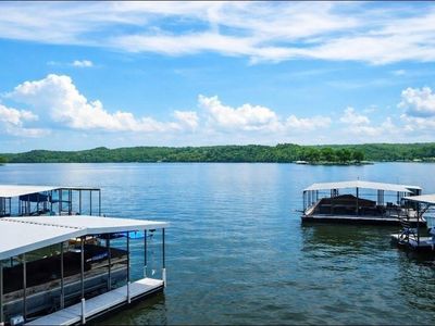 1508 Red Fox Rd, Climax Springs, MO, 65324