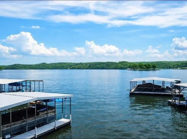 1508 Red Fox Rd, Climax Springs, MO 65324