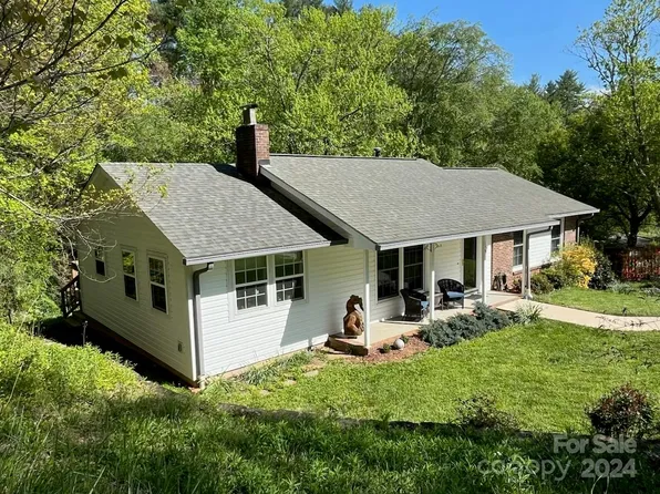 159 Castlerock Dr, Asheville, NC 28806