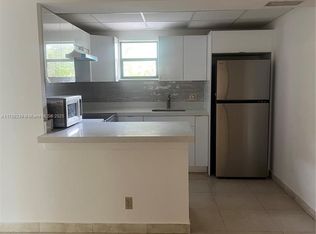 8290 Lake Dr APT 317, Doral, FL 33166