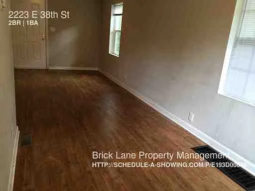 2223 E 38th St photo 1