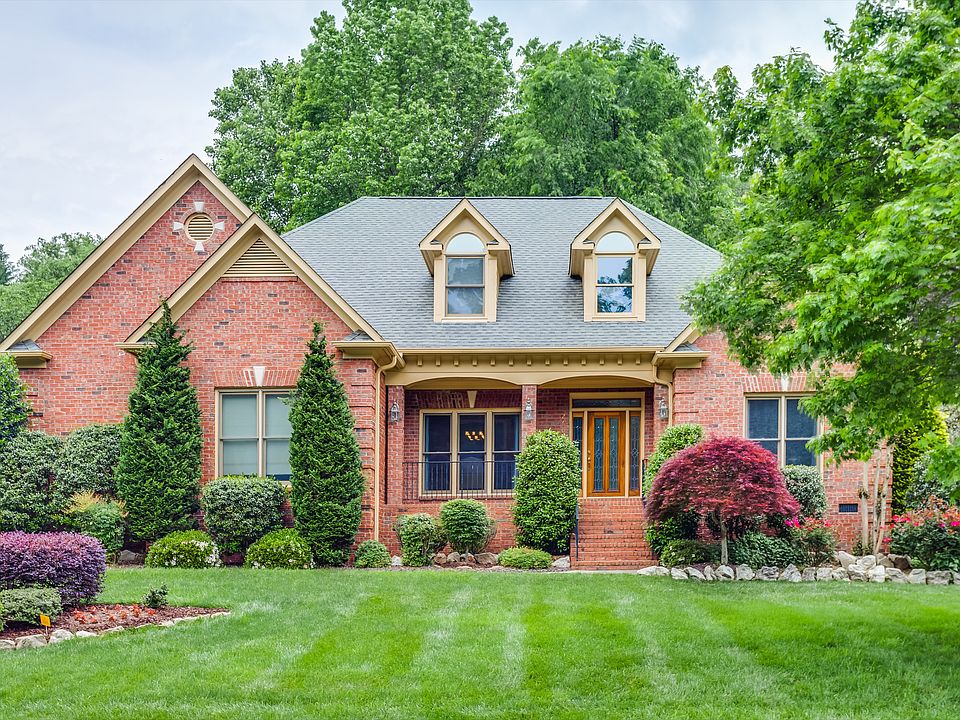 1st image of 2606 Southwick Dr