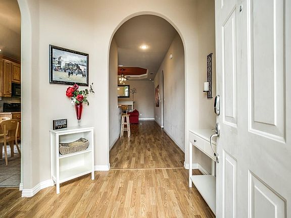 4th image of 9133 Riverfalls Dr