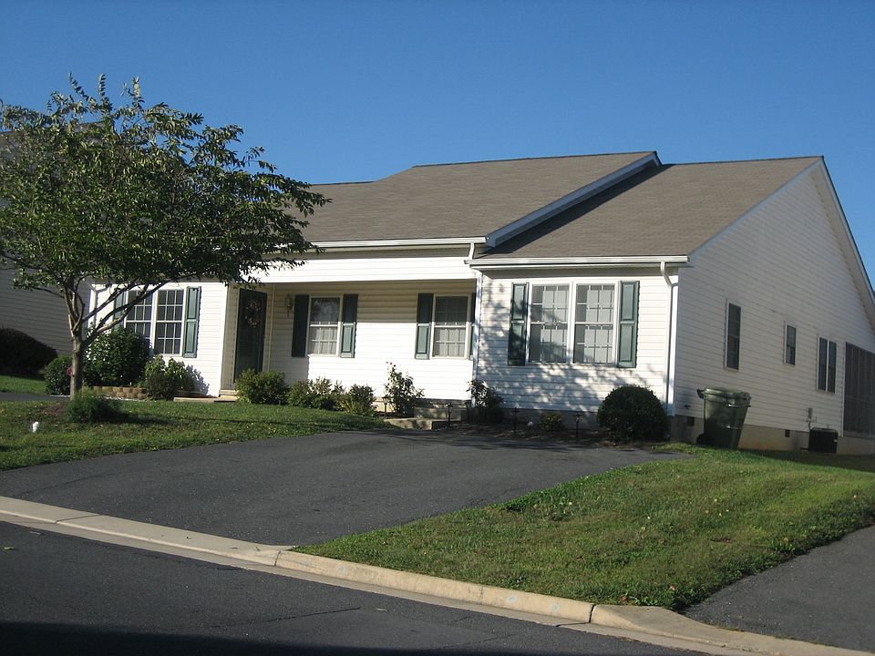 This is what the rental units look like from the front