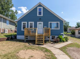 904 5th Ave NW, Mandan, ND 58554