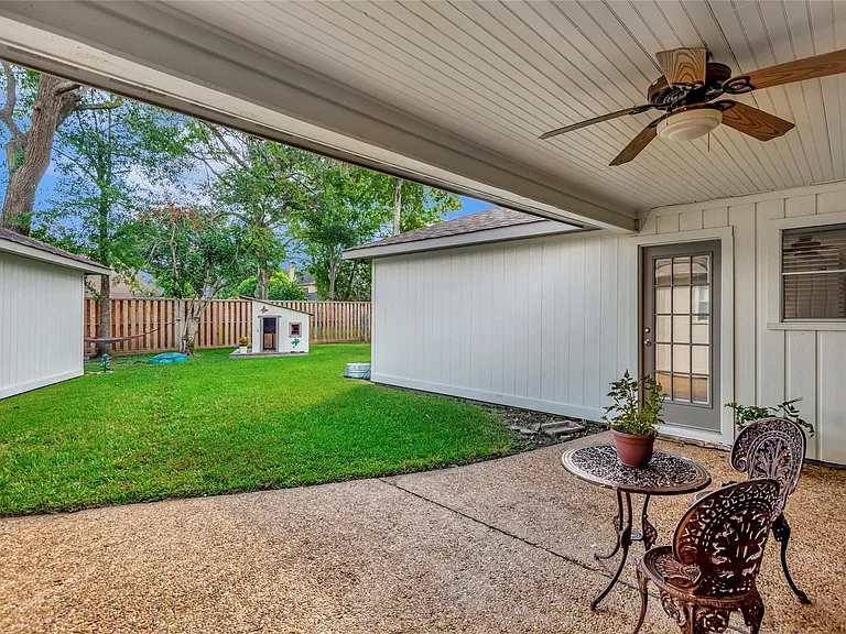 18623 Prince William Ln — Photo 37