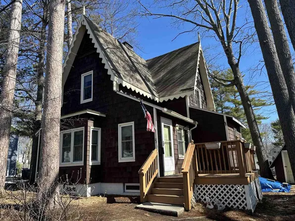 22 Fern Park Avenue, Old Orchard Beach, ME 04064