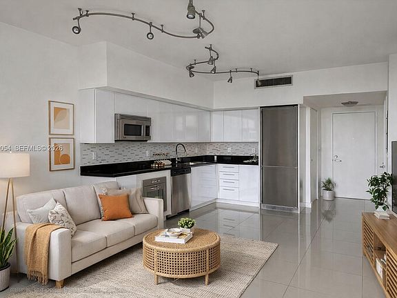 2nd image of 92 SW 3rd St APT 1408