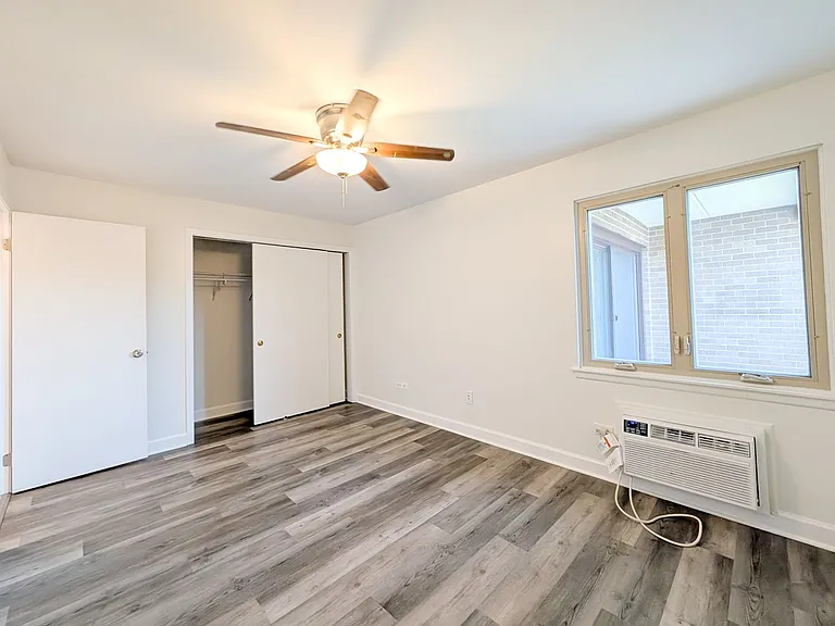 483 N Larch Ave #204W — Photo 11