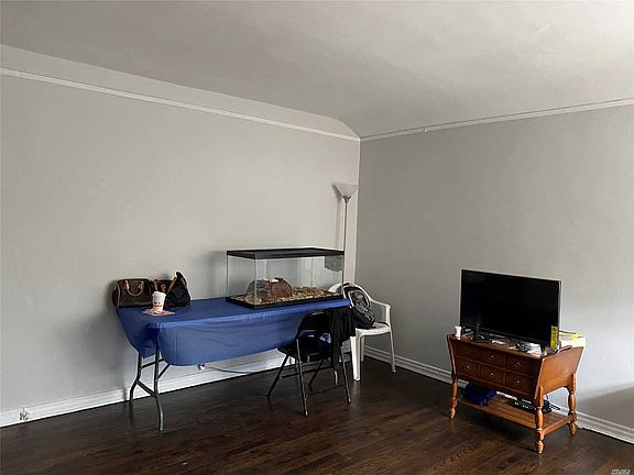 4th image of 214-05 Hillside Ave #B