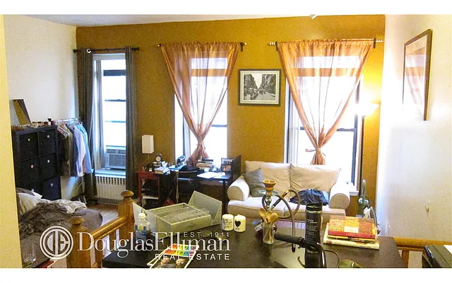 Rented by Douglas Elliman | media 15