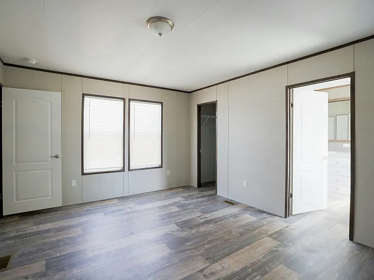 218 Islero Dr — Photo 9