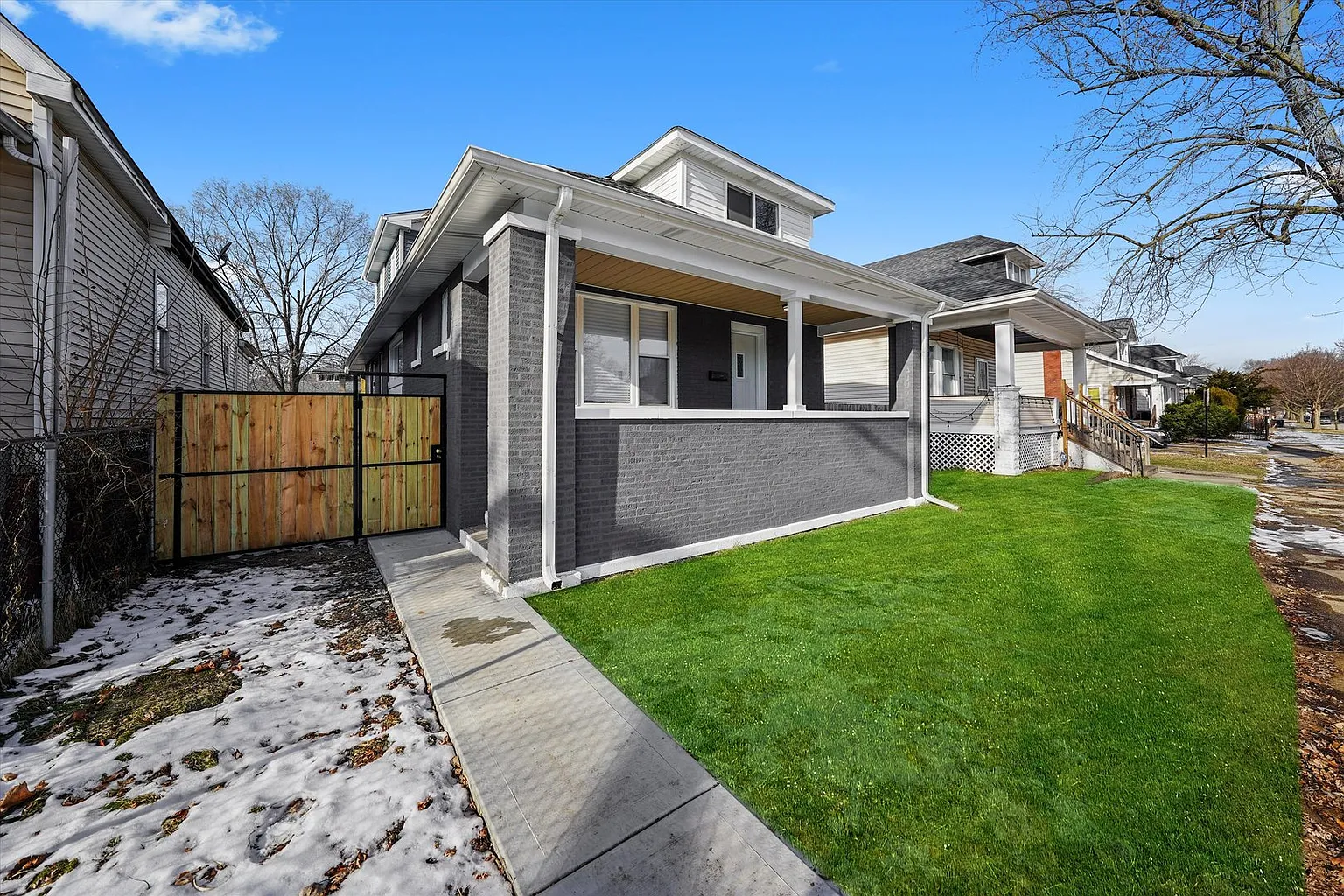 11348 S Stewart Ave photo 1