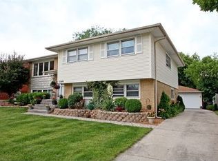 7540 163rd St, Tinley Park, IL