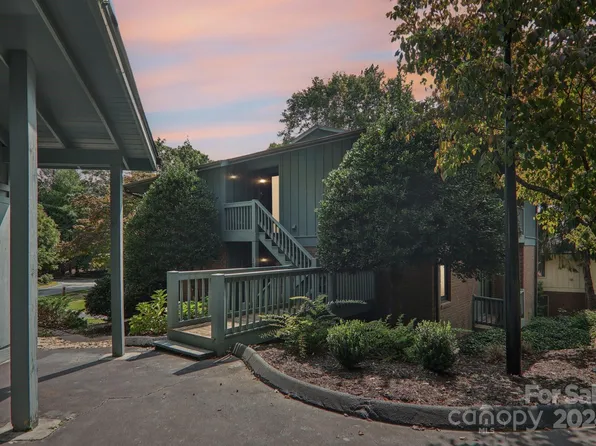 3501 Mountain Top Way, Hendersonville, NC 28739