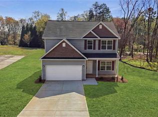 141 Hickory Creek Ct, Winston Salem, NC 27107