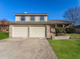 6465 Green Ridge Dr, Watauga, TX 76148