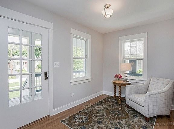 3rd image of 386 Vine Ave