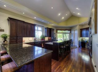 11249 Overlook Dr, Minnetonka, MN 55305