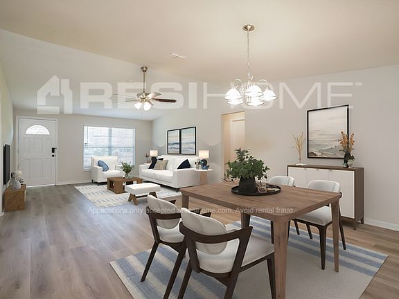 5th image of 221 Evergreen Ln