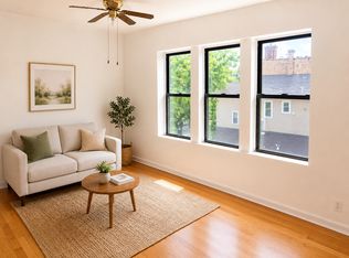 3560 W Cortland St #3RE, Chicago, IL 60647