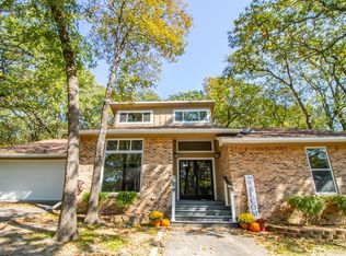 535 Hideaway Ln E, Hideaway, TX 75771